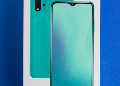 Цена на Xiaomi mi 9 lite всего 14 990