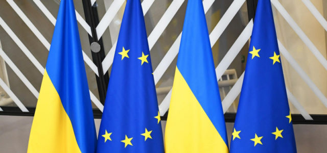 В Крыму заявили, что ЕС пойдет ко дну, если примет Украину