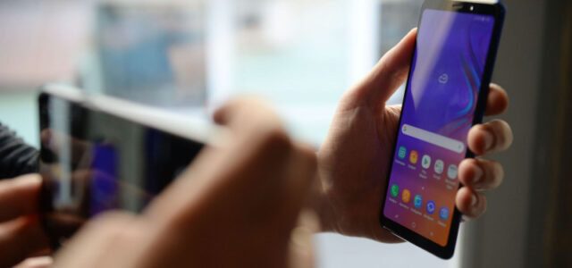 В России начали принимать предзаказы на новые смартфоны Samsung Galaxy S25