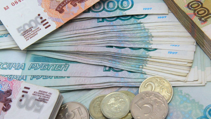 ЦБ объяснил, почему в России не будут выпускать пластиковые купюры