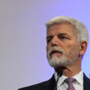 Глава Чехии призвал не прекращать поддержку Украины