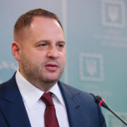 Глава офиса Зеленского провел переговоры со спецпосланником Трампа