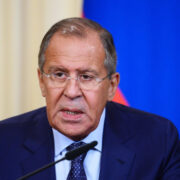 Лавров призвал решить первопричины украинского кризиса