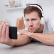 Надо брать умный будильник Xiaomi