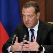 Медведев назвал единственный способ исцелиться для киевского режима