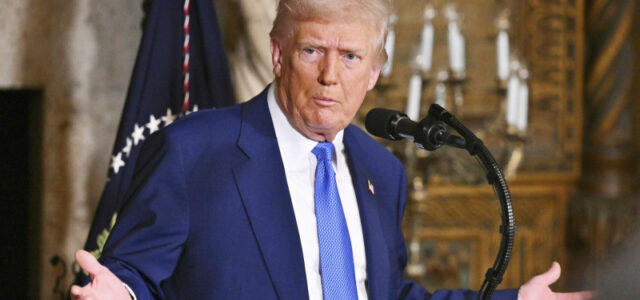 Медведев призвал оценивать администрацию Трампа по реальным делам