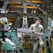 Стало известно о планах иностранных автопроизводителей вернуться в Россию