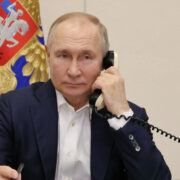 Путин обсудил с саудовским наследным принцем украинский кризис