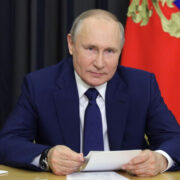 Путин по видеосвязи принял участие в запуске угольного терминала «Лавна»