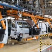 «АвтоВАЗ» запустил серийное производство Lada Iskra