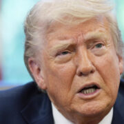 Байден не управлял США, считает Трамп