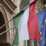 Эксперт объяснил, почему в Венгрии проводят опрос о приеме Украины в ЕС