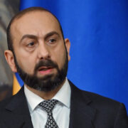 Глава МИД Армении указал генсеку ОБСЕ о важности заключения мира с Баку