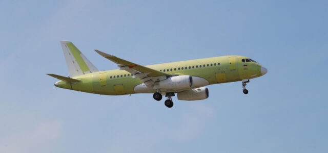 Импортозамещенный Superjet будет сертифицирован в срок, заявили в «Ростехе»