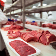 «Мираторг» исключил попадание свинины в говяжьи продукты