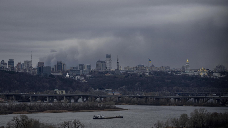 "В одном шаге": на Украине забили тревогу из-за страшной угрозы