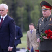 Белоусов посетил комплекс «Хатынь» и почтил память погибших в ВОВ