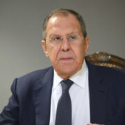 Лавров передал президенту Армении «привет» от Путина