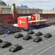 Министр обороны Индонезии отметил важность Парада Победы в Москве