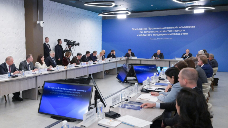Мишустин назвал поддержку бизнеса участников СВО приоритетом властей
