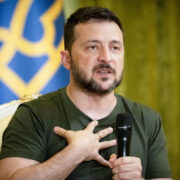 «Теплый разговор» Зеленского вызвал гнев в Сети