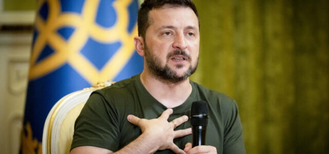 «Теплый разговор» Зеленского вызвал гнев в Сети