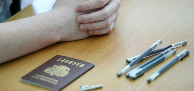В преддверии ГИА подскочил спрос на ручки из Китая
