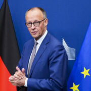 «Все умерли». Во Франции жестко осадили Мерца за слова о России и Украине