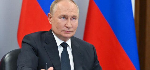 Путин может быть посредником в конфликте на Ближнем Востоке, заявил Песков