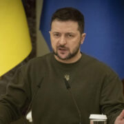 Зеленский не сможет быть гарантом мира, заявили в Госдуме