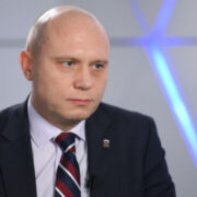 Ганчев прокомментировал эвакуацию 325 харьковских сел, объявленную Киевом