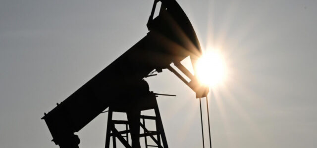 ОПЕК+ решила увеличить предельный уровень добычи нефти в августе