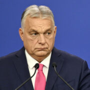 «Примем Украину». Орбан выступил с неожиданным обращением к ЕС