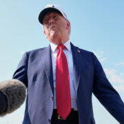 «Проиграл»: на Западе обрушились на Трампа после решения по Украине
