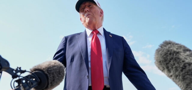 «Проиграл»: на Западе обрушились на Трампа после решения по Украине