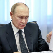 Путин проявляет политическую волю, заявил Мадуро