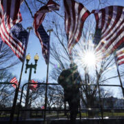США запретят прокладку кабелей по китайским технологиям, пишут СМИ