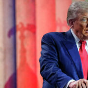 Трамп оценил шансы на успех торговых переговоров с ЕС