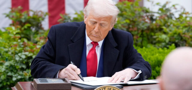 Трамп подпишет указ о продлении отсрочки введения пошлин
