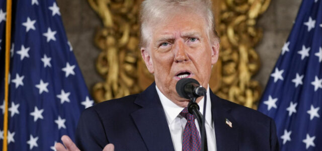 Трамп пообещал ввести пошлины за поддержку политики БРИКС