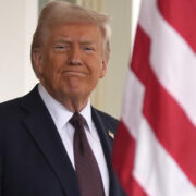 В НАТО во времена Байдена были уверены в гибели США, заявил Трамп