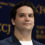 Марк Карпелес предложил изменить код биткоина для возврата $5 млрд