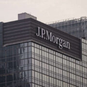 Жертвы предполагаемой финансовой пирамиды подали в суд на JPMorgan