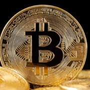 Биткоин вернулся к $69 000, поскольку ведутся переговоры о прекращении огня