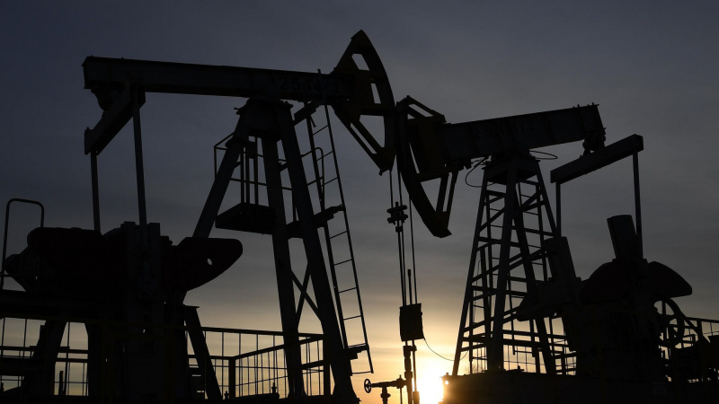 Цена нефти Brent опустилась ниже 66 долларов за баррель