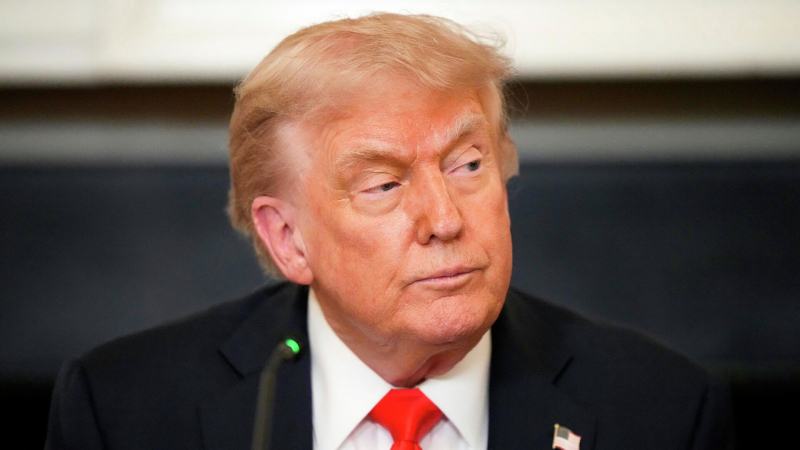 Япония закупит у США товаров на миллиарды долларов, заявил Трамп