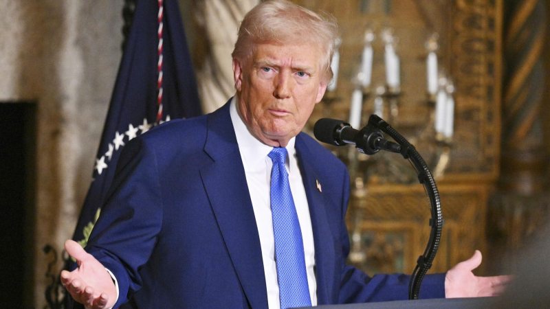 Медведев призвал оценивать администрацию Трампа по реальным делам