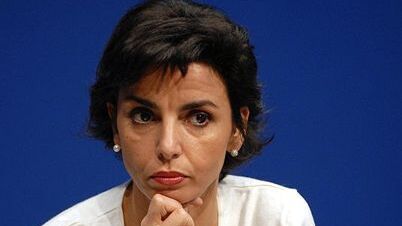 Министр культуры Франции предстанет перед судом
