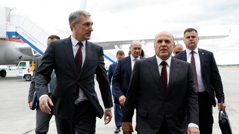 Мишустин осмотрел автомобильный пункт пропуска через госграницу с Китаем