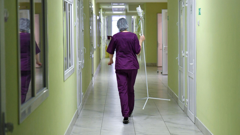 Мужчина без разрешения вошел в медицинский кабинет и умер